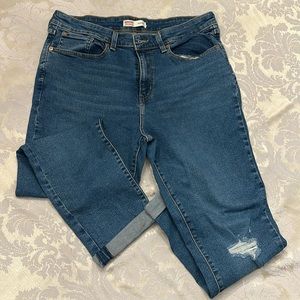 Woman’s Levi boyfriend, jeans, size 16 worn once